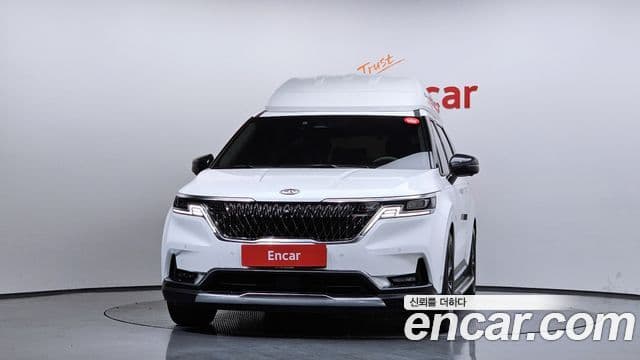 Kia Carnival 2021 — фото 2 из 20