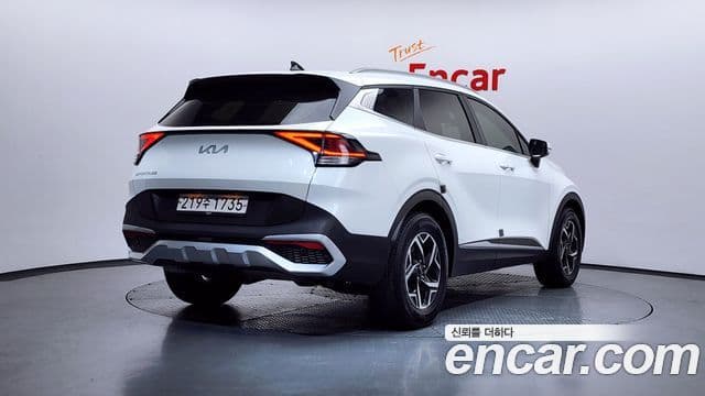 Kia Sportage 2021 — ფოტო 2/20