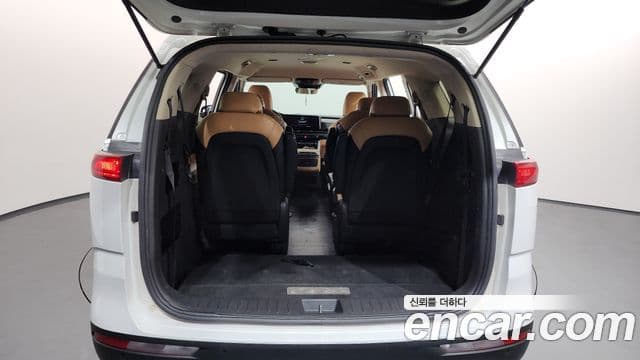 Kia Carnival 2020 — фото 20 из 20