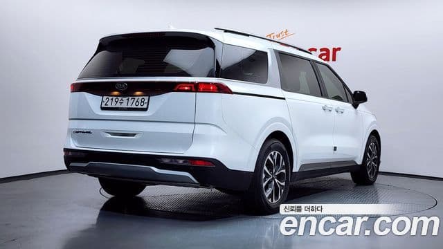 Kia Carnival 2020 — Фото 2/20