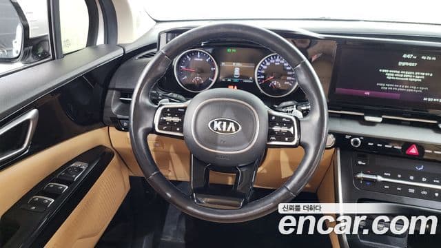 Kia Carnival 2020 — Фото 13/20