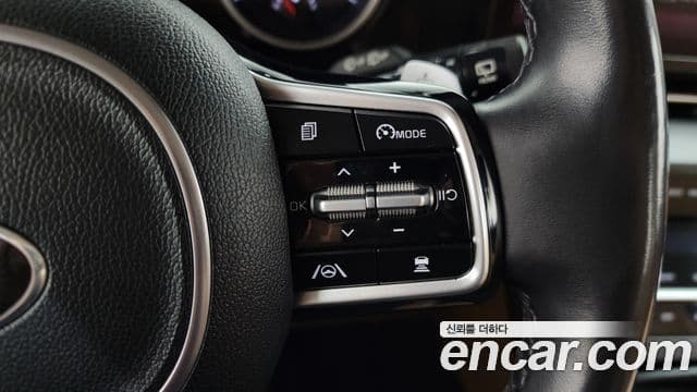 Kia Carnival 2020 — Фото 17/20