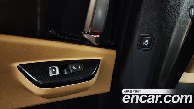 Kia Carnival 2020 — Фото 18/20