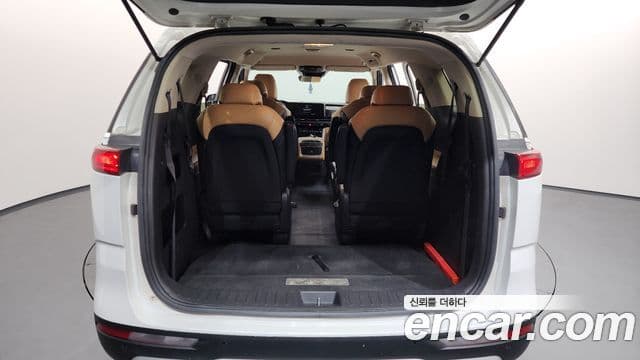 Kia Carnival 2020 — Фото 20/20