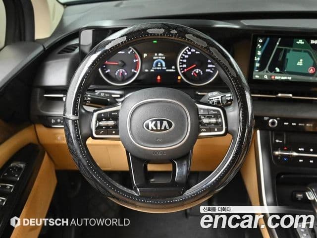 Kia Carnival 2021 — Фото 16/20