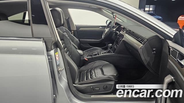 Volkswagen Arteon 2019 — Şəkil 10/20