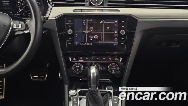 Volkswagen Arteon 2019 — Şəkil 14/20