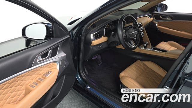 Genesis G70 2021 — ფოტო 10/20