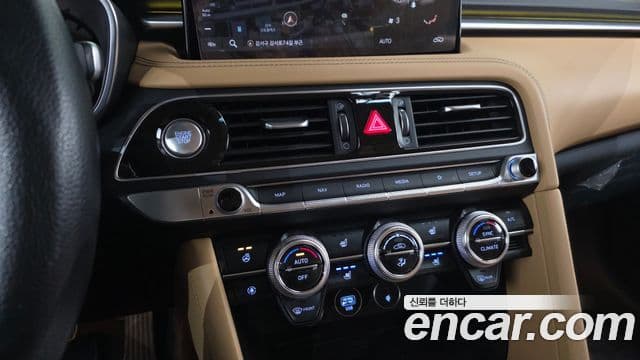 Genesis G70 2021 — ფოტო 17/20