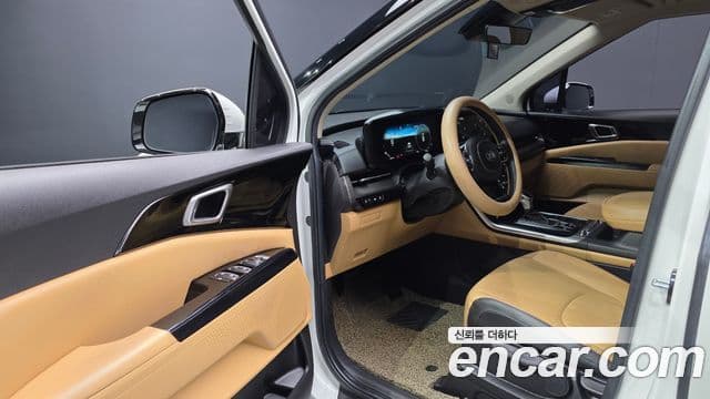 Kia Carnival 2020 — ფოტო 4/20