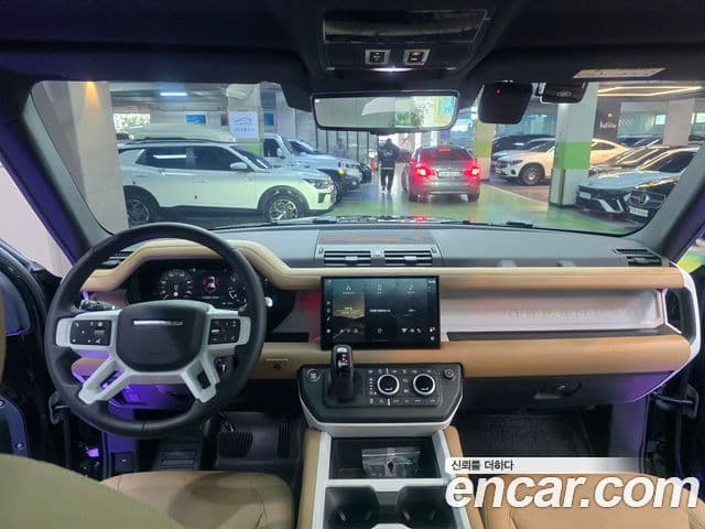 Land Rover Defender 2025 — ფოტო 10/20