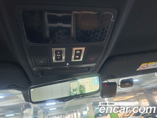 Land Rover Defender 2025 — ფოტო 11/20
