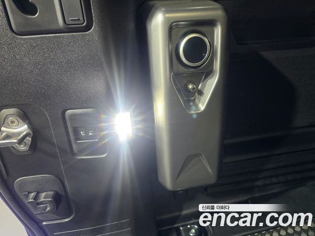 Land Rover Defender 2025 — ფოტო 20/20