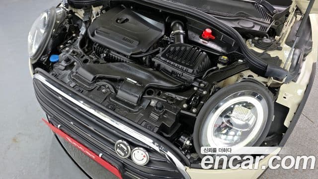 Mini Cooper Clubman 2021 — фото 6 из 20