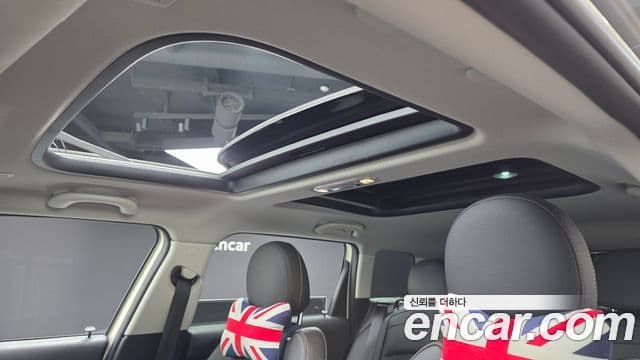 Mini Cooper Clubman 2021 — Şəkil 17/20