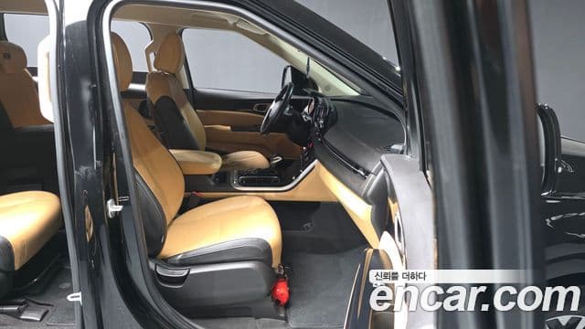 Kia Carnival 2021 — Фото 11/20