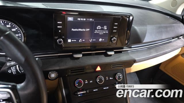 Kia Carnival 2021 — Фото 14/20