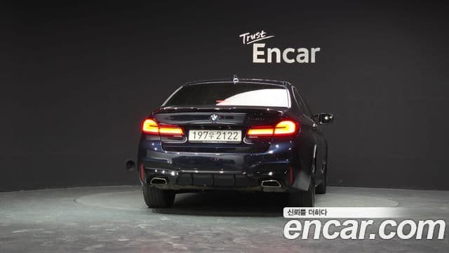BMW 5 Series 2018 — фото 4 из 20