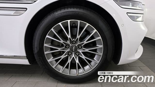Genesis G80 2020 — Photo 2/20