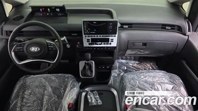 Hyundai Staria 2025 — Şəkil 7/20
