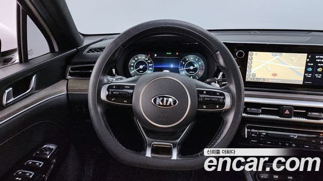 Kia K5 2021 — Şəkil 13/20