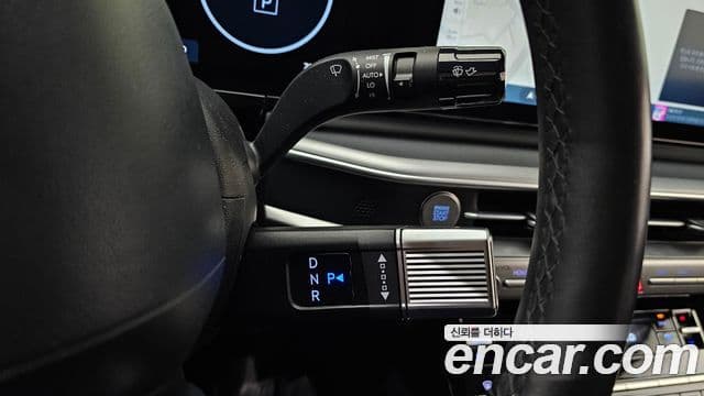 Hyundai Grandeur 2023 — ფოტო 9/20