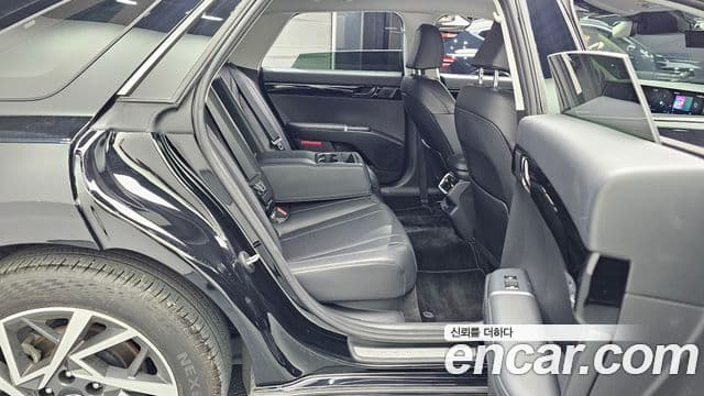Hyundai Grandeur 2023 — ფოტო 12/20