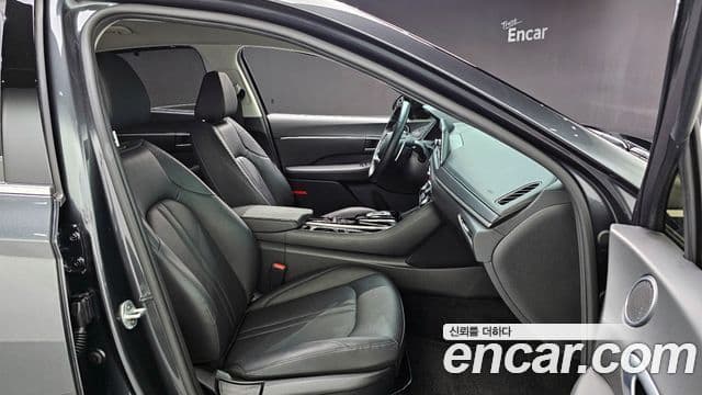 Hyundai Sonata 2020 — ფოტო 10/20