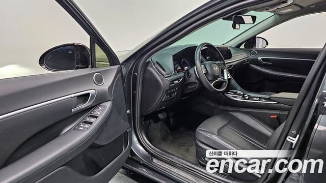 Hyundai Sonata 2020 — ფოტო 11/20