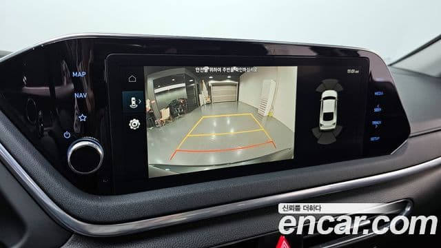 Hyundai Sonata 2020 — ფოტო 16/20