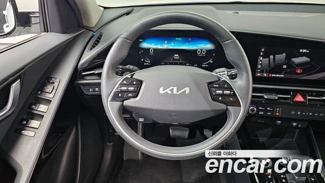 Kia Niro 2022 — фото 13 из 20
