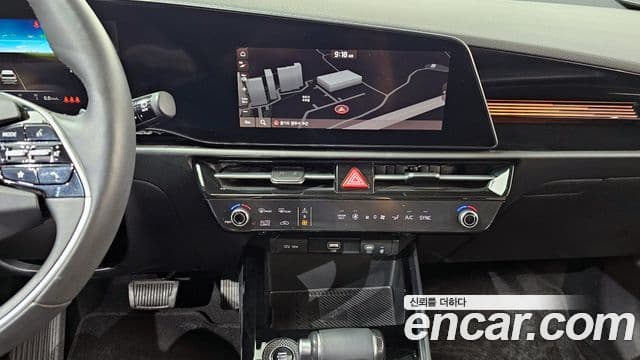 Kia Niro 2022 — фото 15 из 20