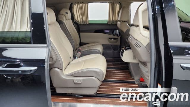 Kia Carnival 2021 — Şəkil 12/20