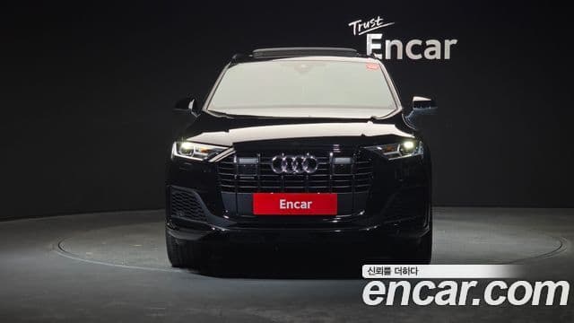 Audi Q7 2022 — Photo 17/20