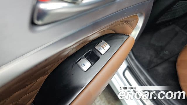 Genesis G70 2019 — Şəkil 19/20