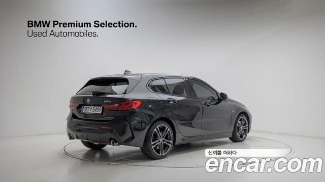 BMW 1 Series 2023 — ფოტო 1/20
