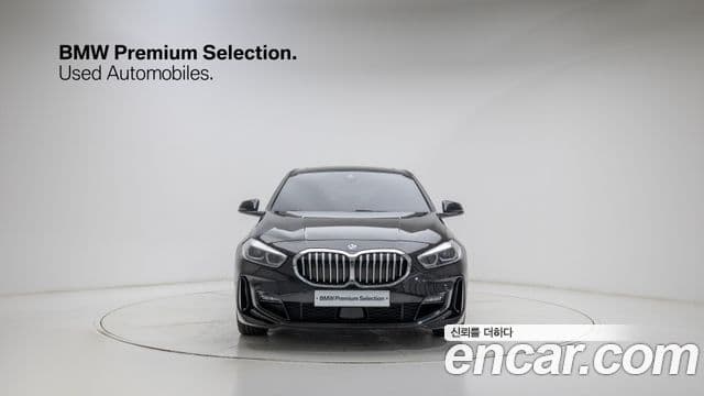 BMW 1 Series 2023 — ფოტო 2/20