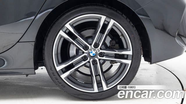 BMW 1 Series 2023 — ფოტო 4/20