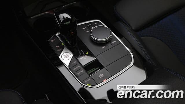 BMW 1 Series 2023 — ფოტო 8/20
