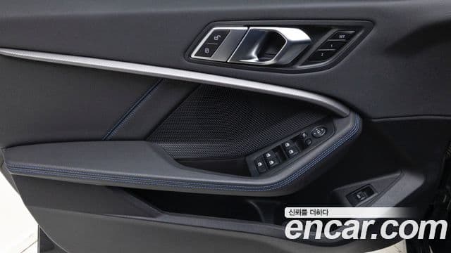 BMW 1 Series 2023 — ფოტო 12/20
