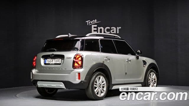 Mini Cooper Countryman 2023 — ფოტო 2/20