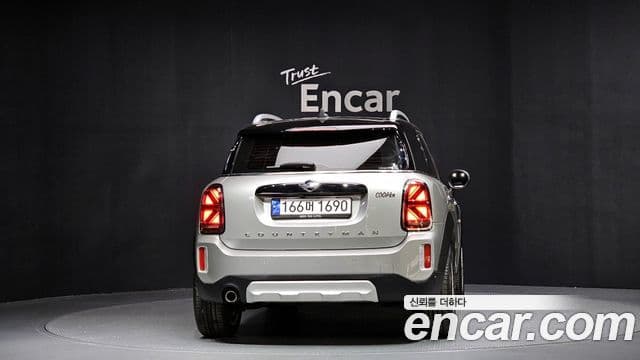 Mini Cooper Countryman 2023 — ფოტო 4/20