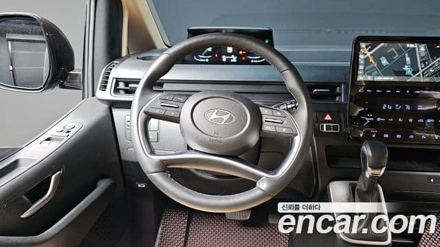 Hyundai Staria 2024 — ფოტო 13/20