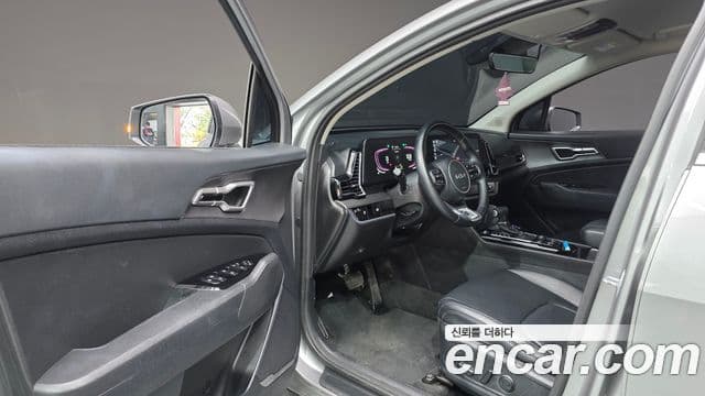Kia Sportage 2023 — ფოტო 9/20