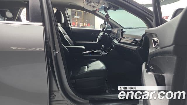 Kia Sportage 2023 — ფოტო 10/20