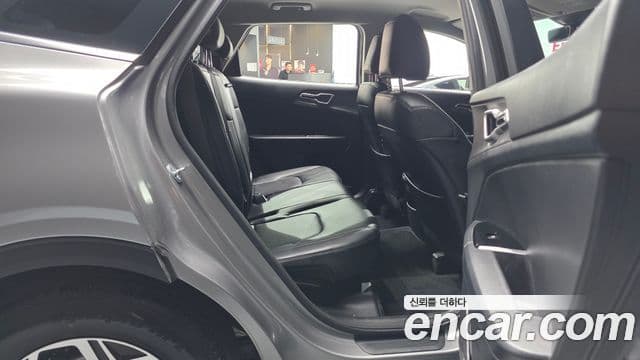 Kia Sportage 2023 — ფოტო 11/20