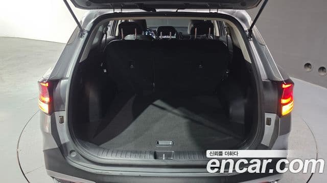 Kia Sportage 2023 — ფოტო 19/20