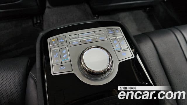 Genesis Electrified G80 2024 — Şəkil 18/20