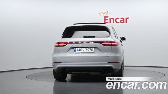 Porsche Cayenne 2021 — фото 4 из 20