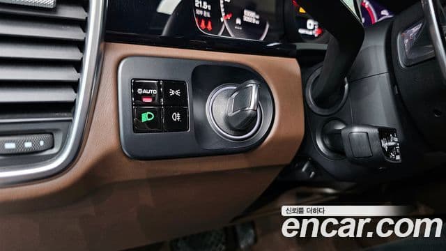 Porsche Cayenne 2021 — Şəkil 19/20